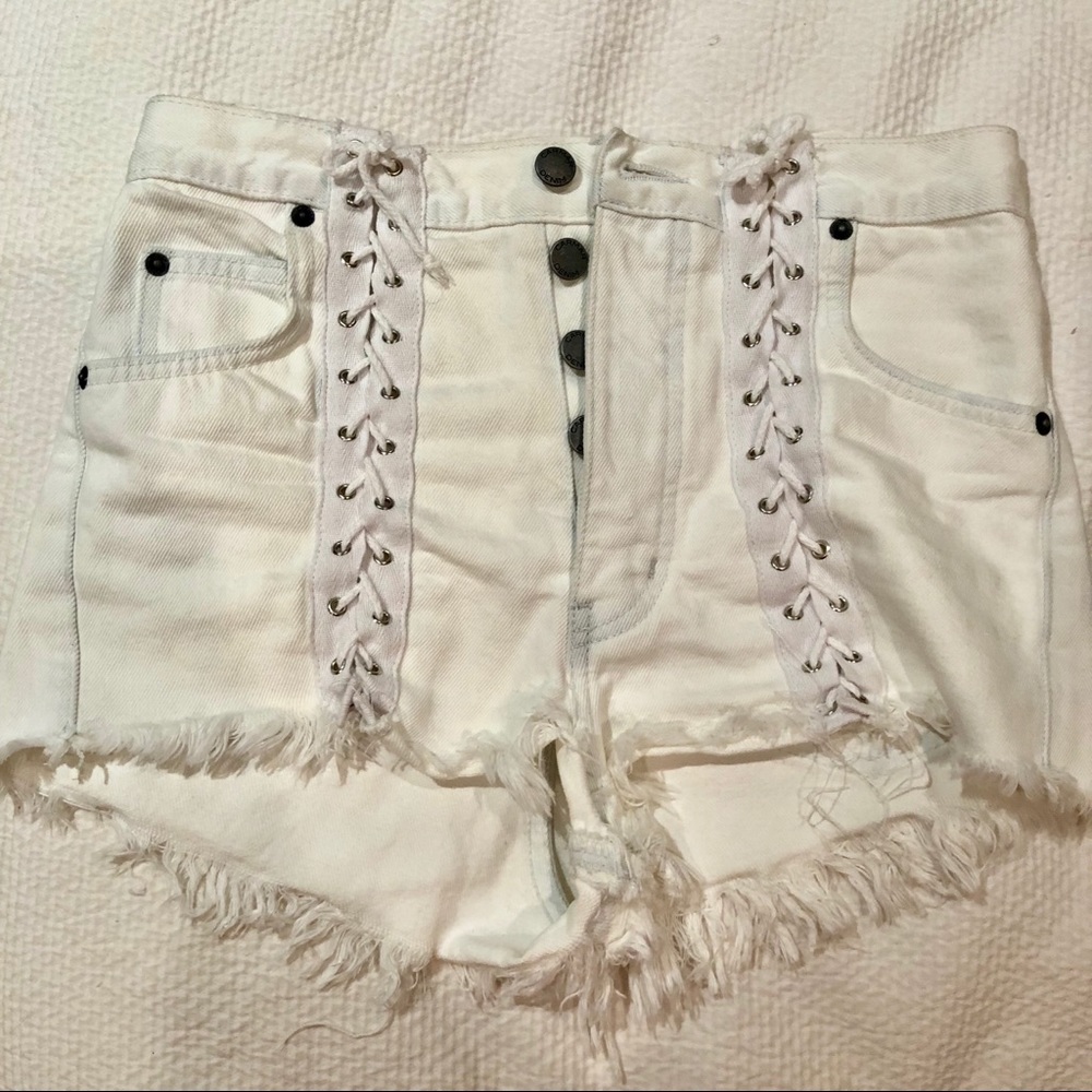 CARMAR white denim shorts with lace